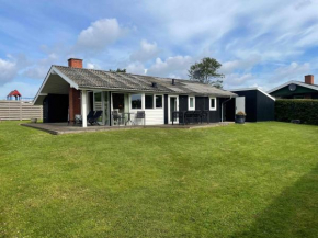 Fantastic View And 150 Meters To The Beach, Sønderby